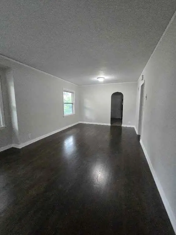 9004 E 55th ST, Raytown, MO 64133