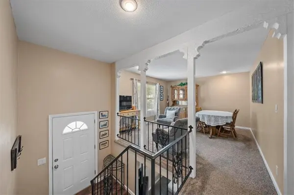 14213 W 94th ST, Lenexa, KS 66215