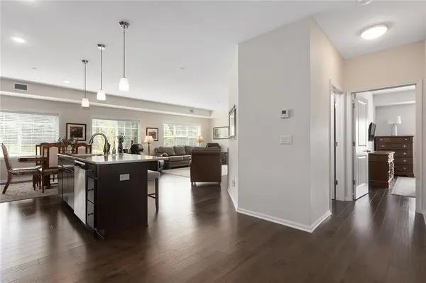 7800 W 123rd ST #118, Overland Park, KS 66213