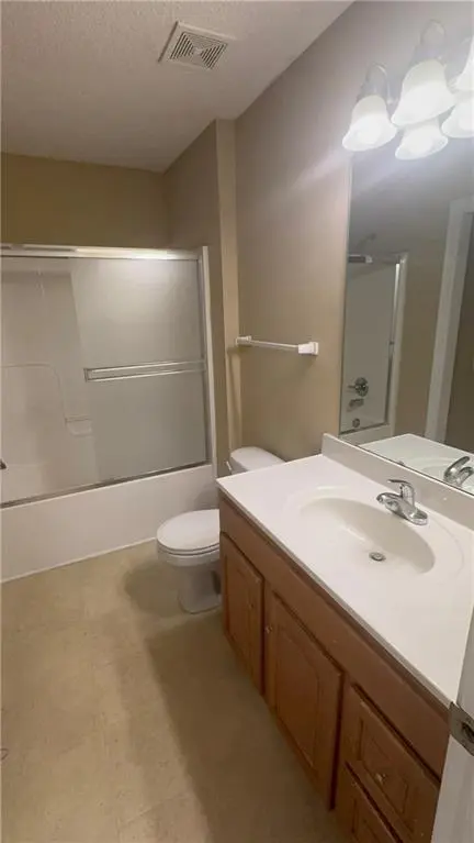 9021 Gala DR, Lee's Summit, MO 64064