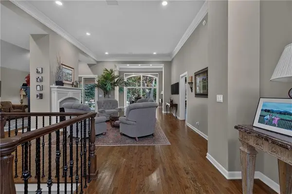 5248 W 115TH TER, Leawood, KS 66211