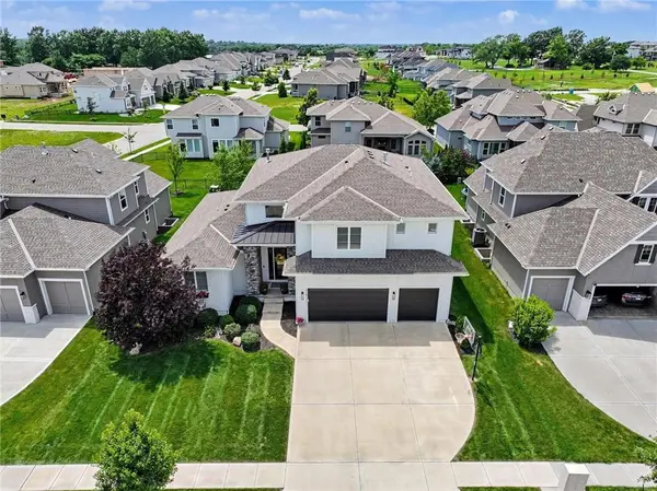18332 Monrovia ST, Overland Park, KS 66013