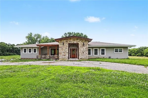 3322 N 67th ST, Kansas City, KS 66104