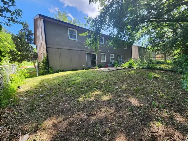 3906 E 123 TER, Grandview, MO 64030