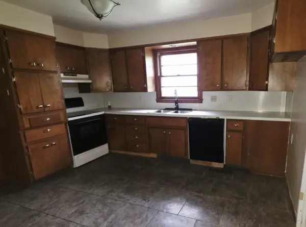 2517 Southwest BLVD, Sedalia, MO 65301
