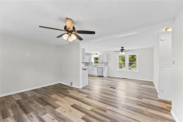 8319 W 77th ST, Overland Park, KS 66204