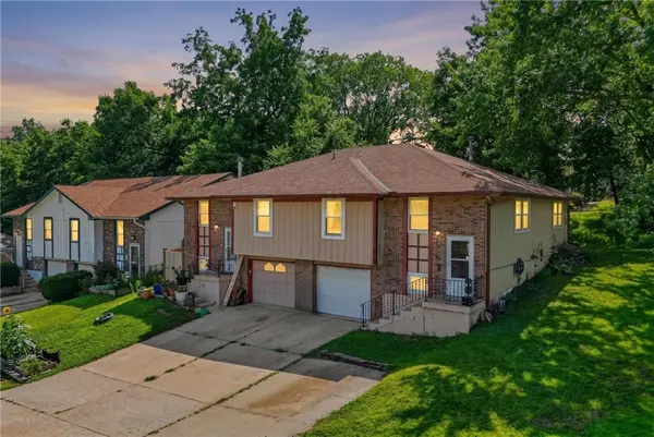 5421 NE 50th ST, Kansas City, MO 64119