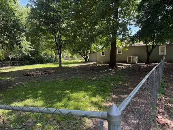 6 S 3rd ST, Louisburg, KS 66053