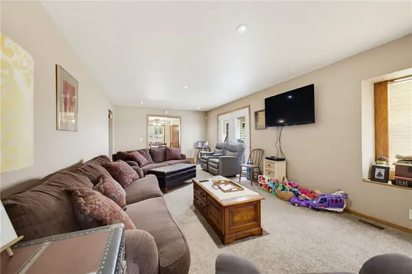 729 S Brunswick ST, Brookfield, MO 64628