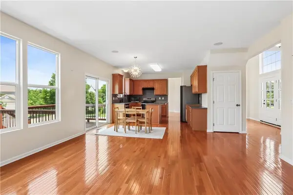 4904 NE 79 ST, Kansas City, MO 64119