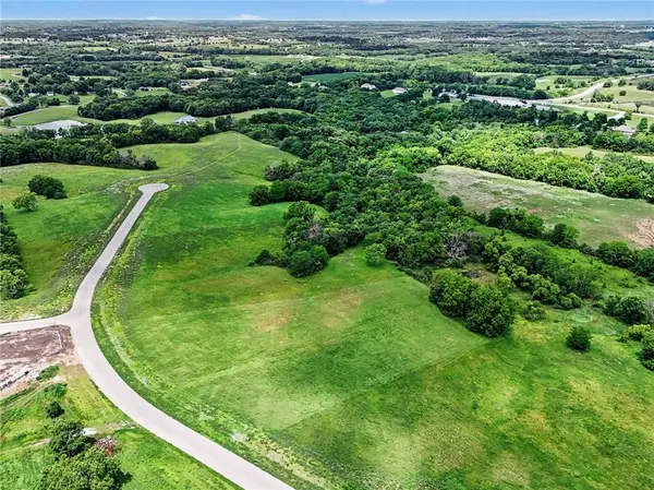 3090 Onyx ST, Smithville, MO 64089
