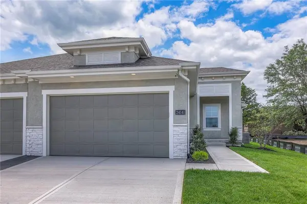 9846 Greeley ST, Lenexa, KS 66227