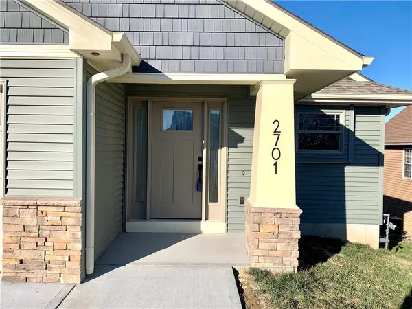 2701 Meadow RDG, St Joseph, MO 64504