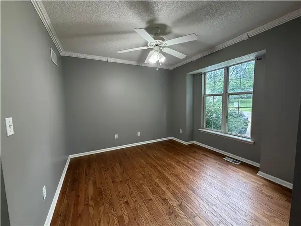 9629 W 51st ST, Merriam, KS 66203