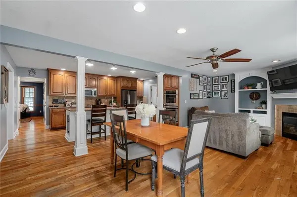 8408 W 115th ST, Overland Park, KS 66210