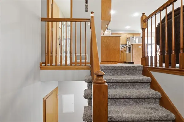 431 SW Joseph LN, Grain Valley, MO 64029