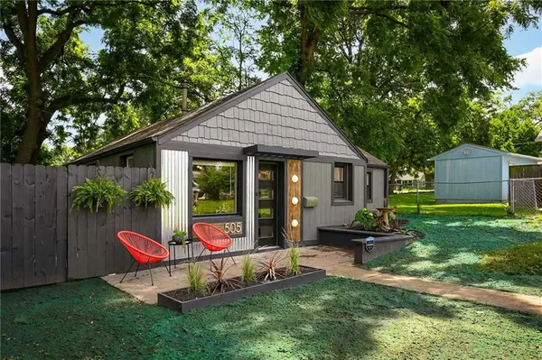 505 E 82ND ST, Kansas City, MO 64131
