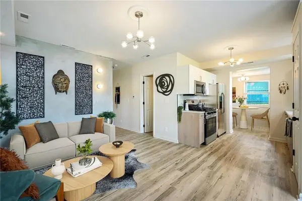 505 E 82ND ST, Kansas City, MO 64131