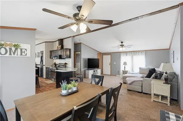806 West ST, Stewartsville, MO 64490