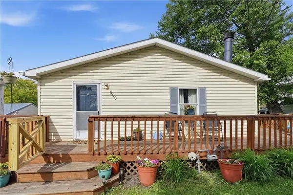 806 West ST, Stewartsville, MO 64490