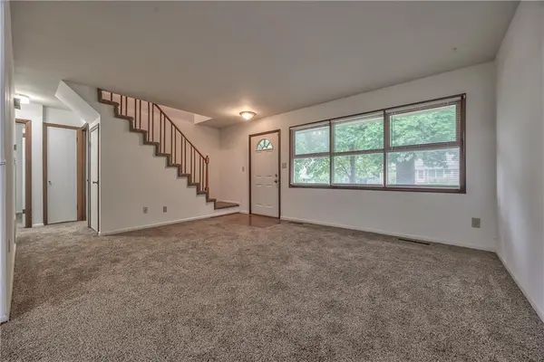8603 Corrington AVE, Kansas City, MO 64138