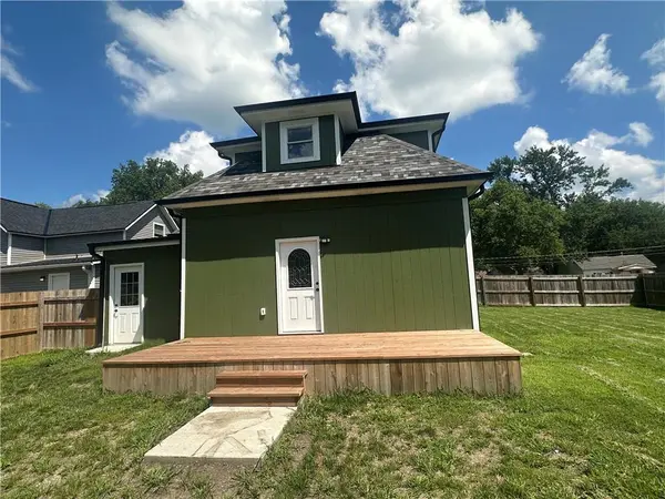 423 Walnut ST, Osawatomie, KS 66064