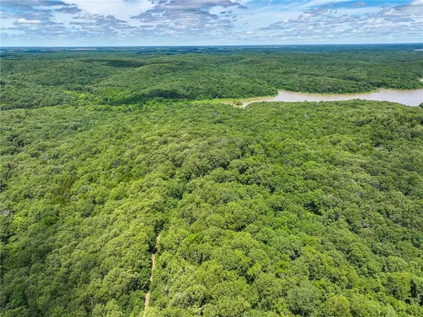 5760 NE 871 Private Road RD, Osceola, MO 64776