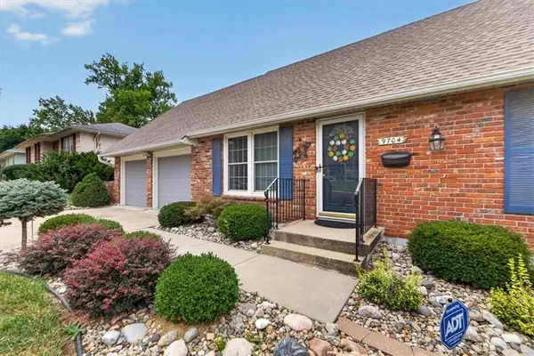 9704 Hardesty AVE, Kansas City, MO 64137