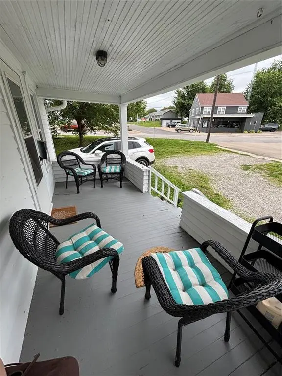 114 E Lincoln ST, Maryville, MO 64468