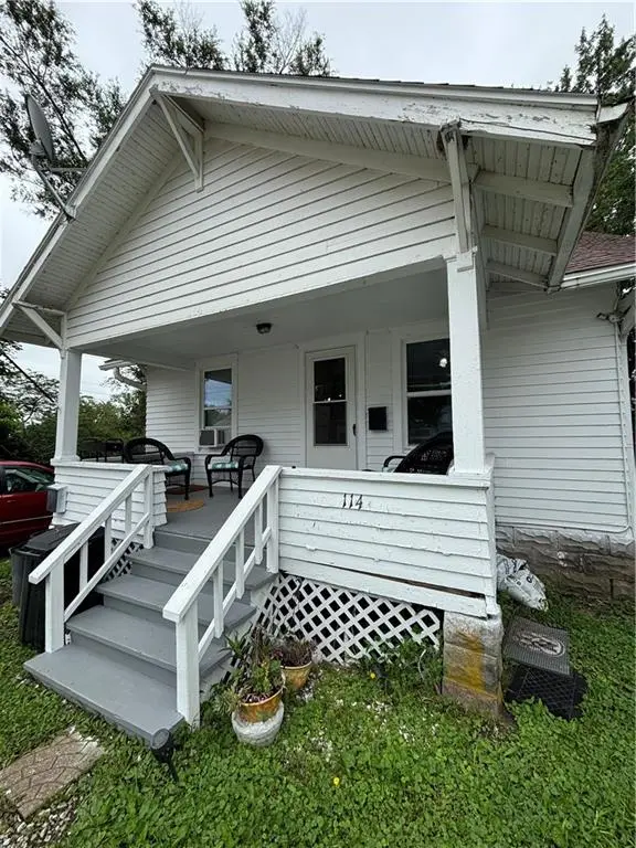 114 E Lincoln ST, Maryville, MO 64468