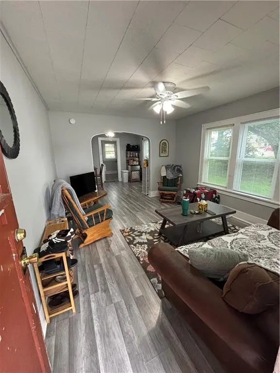 114 E Lincoln ST, Maryville, MO 64468
