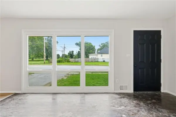 7900 Longview RD, Kansas City, MO 64134