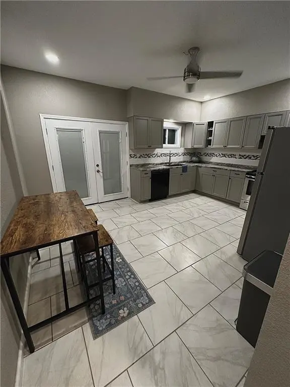 2122 Park AVE, Kansas City, MO 64127
