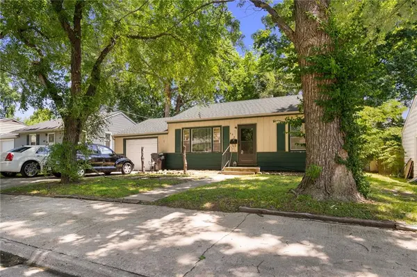 405 N Rogers ST, Independence, MO 64050