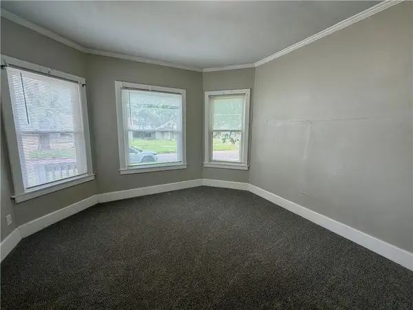 835 S Hickory ST, Ottawa, KS 66067