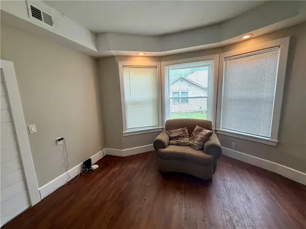 835 S Hickory ST, Ottawa, KS 66067