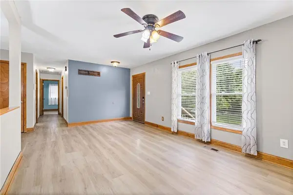 707 NE 115th TER, Kansas City, MO 64155