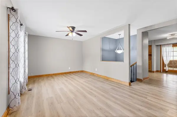 707 NE 115th TER, Kansas City, MO 64155