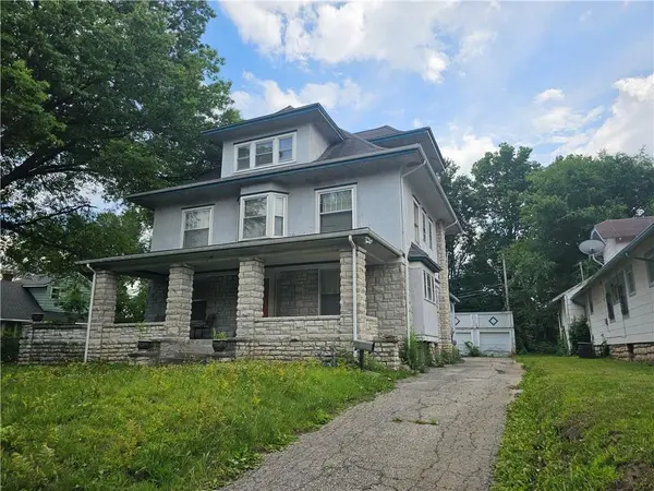 2211 E 69TH ST, Kansas City, MO 64132