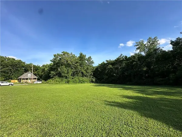 3933 S Minnie ST, Kansas City, KS 66103