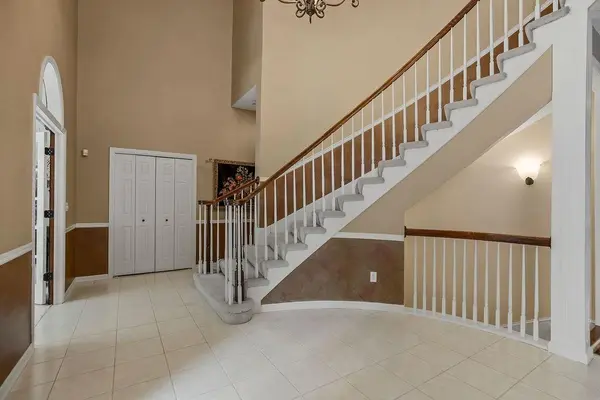 18702 W 64th ST, Shawnee, KS 66218