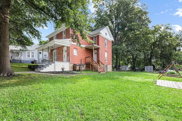 1016 N 10th ST, Atchison, KS 66002