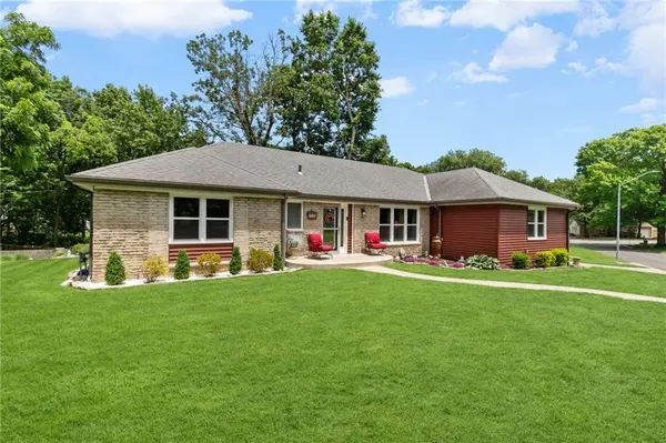 12108 OAK RIDGE RD, Independence, MO 64052