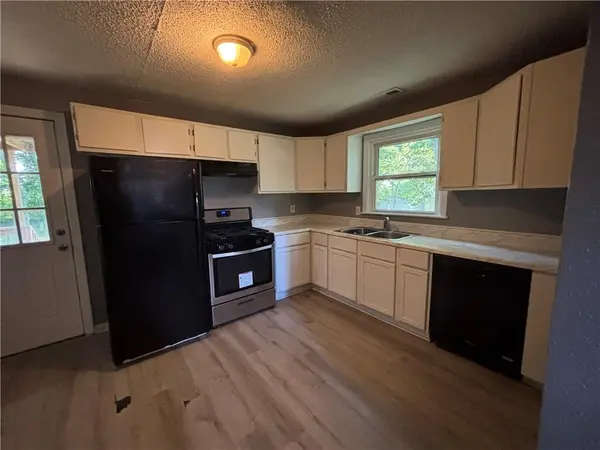 402 Benton ST, Richmond, MO 64085