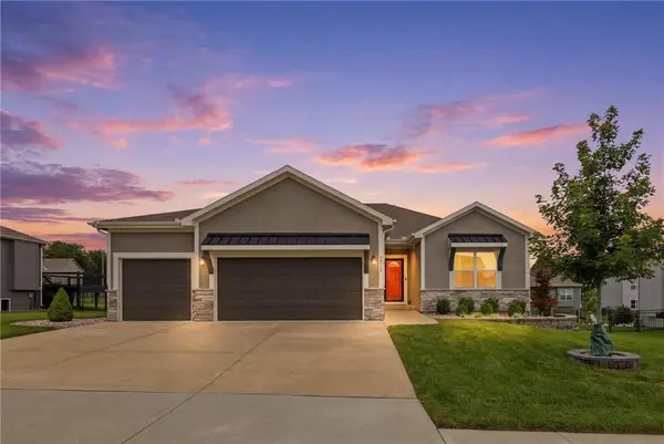 1812 Winchester DR,  Pleasant Hill,  MO 64080