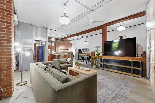 918 E 5th ST #8, Kansas City, MO 64106