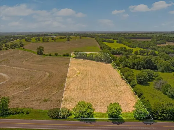 14165 206th ST, Linwood, KS 66052