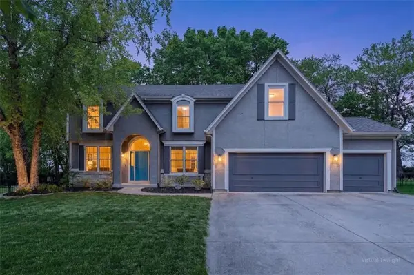 15902 W 161st ST, Olathe, KS 66062