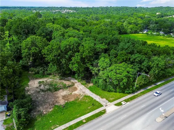 2701 NW 68th ST, Kansas City, MO 64151
