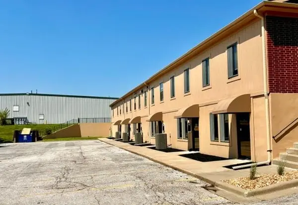 6600A Royal ST, Pleasant Valley, MO 64068